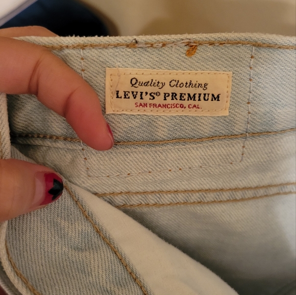 Levi's Light Blue Ballon Jean Shorts, 32 - Picture 8 of 9